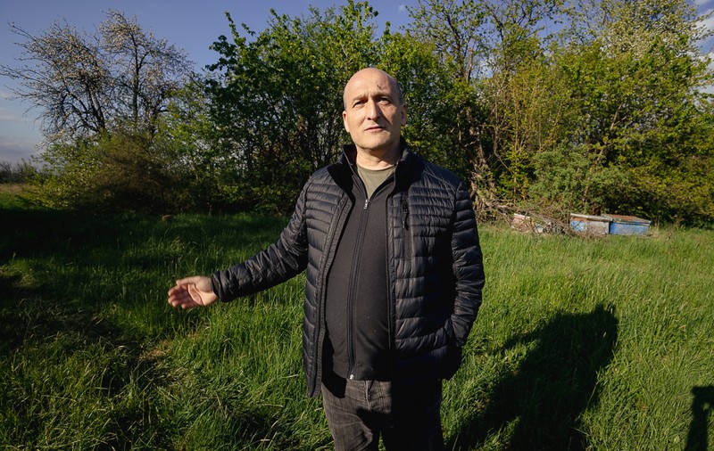 Lider al românilor din Serbia, despre biserica în garajul de combine și mineritul cu cianuri: „Ajutați-ne să stăm în picioare!” | VIDEO