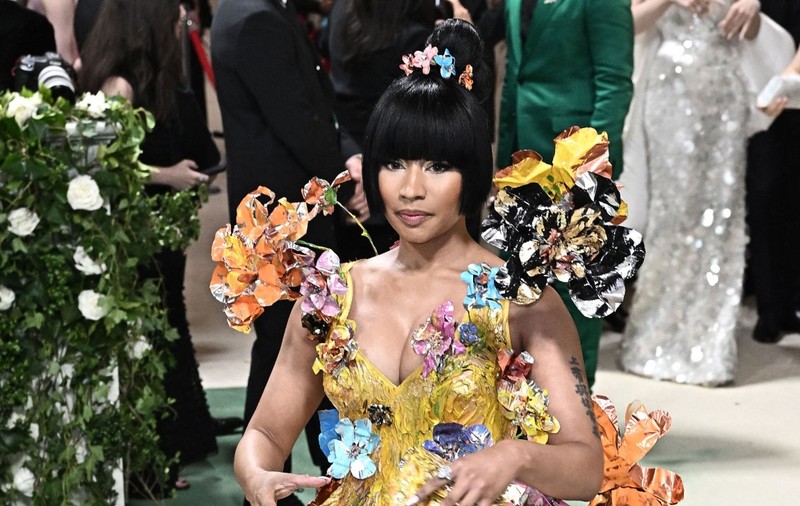 Cântăreața Nicki Minaj, arestată pe aeroport. Este suspectată de posesie de droguri uşoare