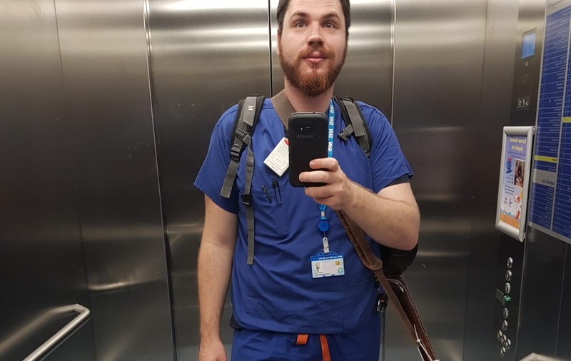 Medic român din Marea Britanie care s-a vaccinat anti-COVID: „Trebuie să ai o încredere ridicată în autorități, ca să te vaccinezi”