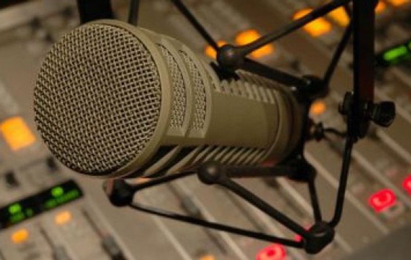 Liga Profesionistă de Fotbal îşi face post de radio 