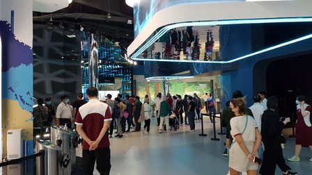 Masca e obligatorie în interior, la expoziții