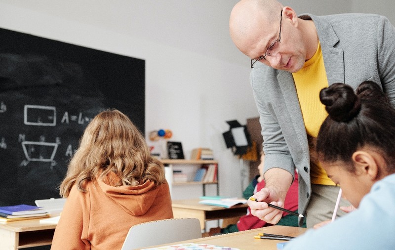 Educația în lume. În Germania se discută despre vaccinarea obligatorie a profesorilor. Cine se opune