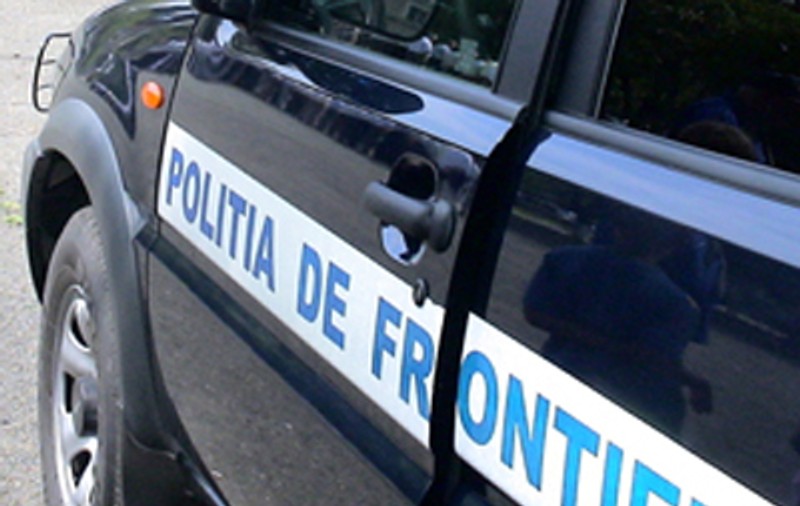 Doi bărbaţi din Afganistan, prinşi când încercau să intre în România. Au vrut să traverseze Prutul pe gheaţă