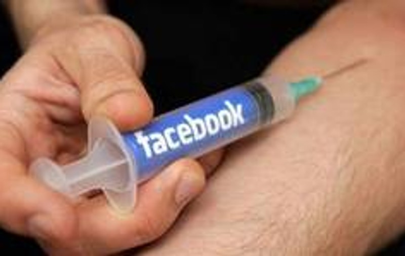 Facebook sau COCAINĂ. Amândouă generează un nivel similar de dependenţă