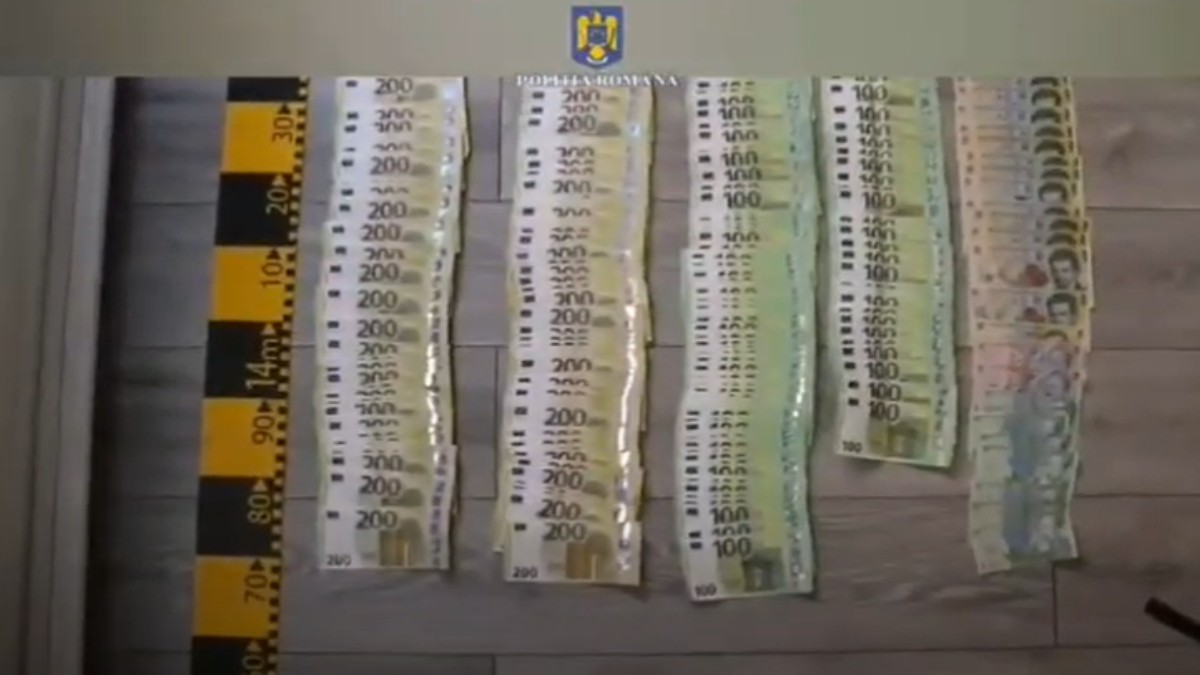 Banii găsiți de poliție