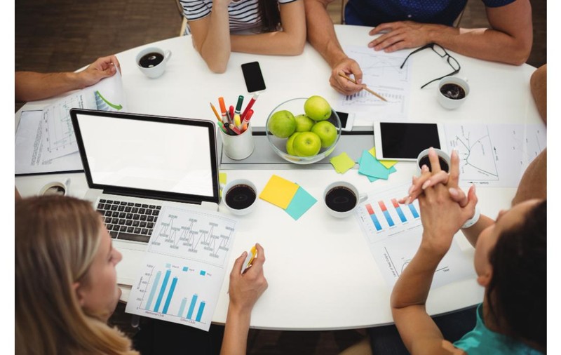 Ce înseamnă, cu adevărat, să investești în marketing sustenabil? Fundația de care orice afacere are nevoie înainte de a vinde online