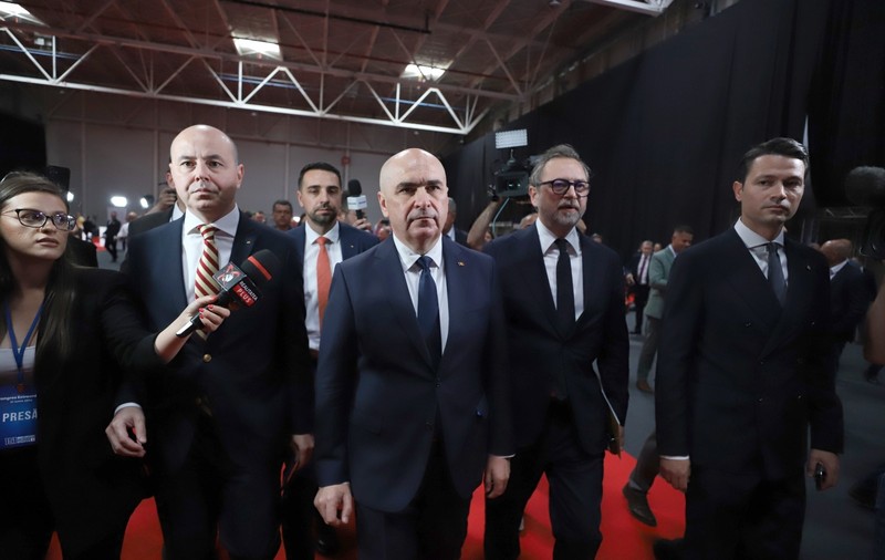 Ilie Bolojan cu Dan Motreanu și Robert Sighiartău FOTO Dumitru Angelescu