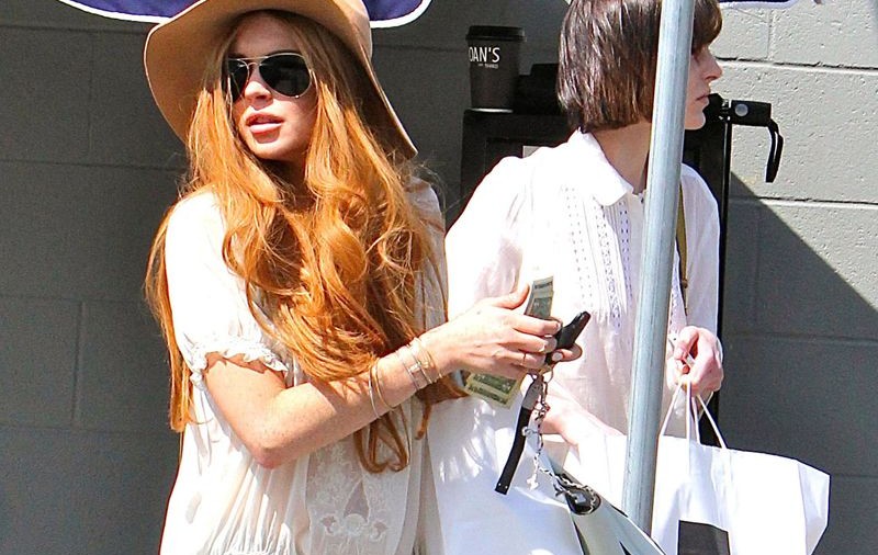 Lindsay Lohan, ce ai pățit între picioare?