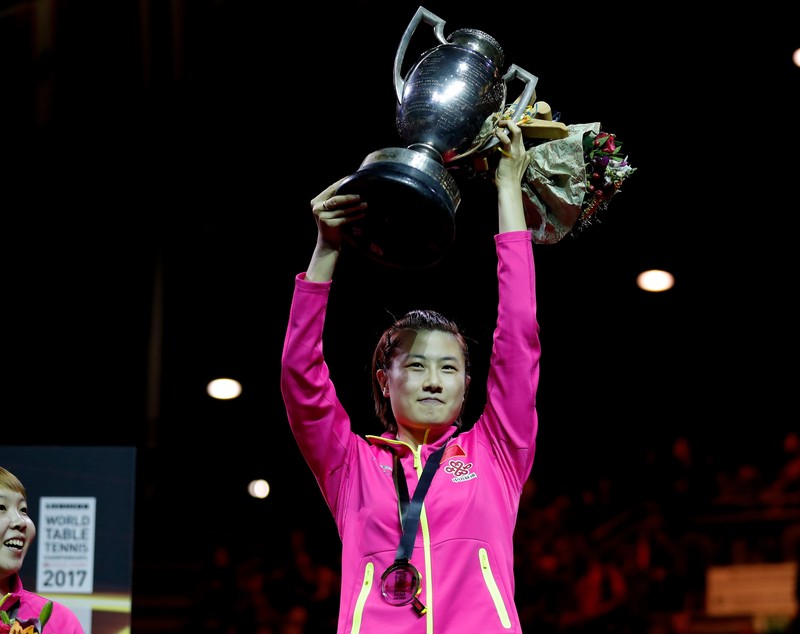 Chinezii au câștigat două titluri la Campionatul Mondial de tenis de masă. Japonezii au luat un aur. Copilul-minune, eliminat în sferturi