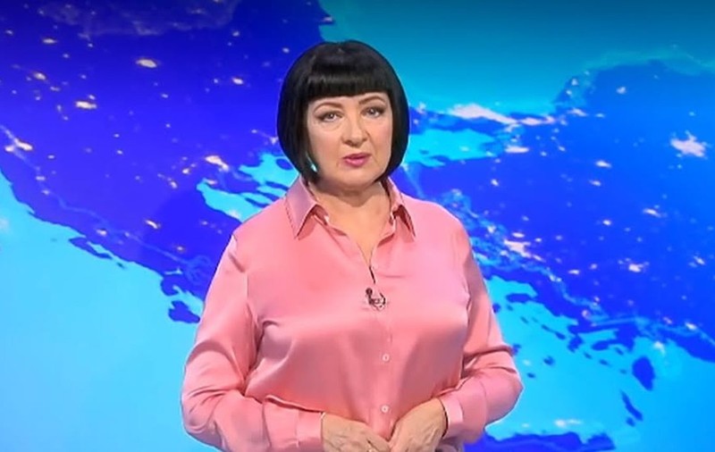Imagini cu Neti Sandu pe Litoral, la 65 de ani. Cum a fost fotografiată în apa Mării Negre, pe plaja din Mamaia Nord
