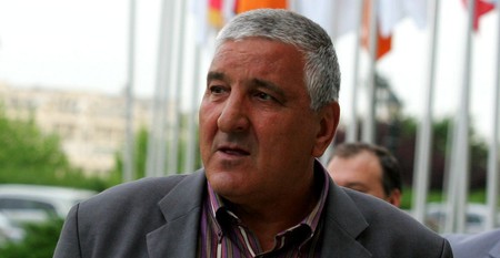 Rică Răducanu, prădat de hoți. "Dacă mă trezeam și făceam vreo moarte acum la bătrânețe"