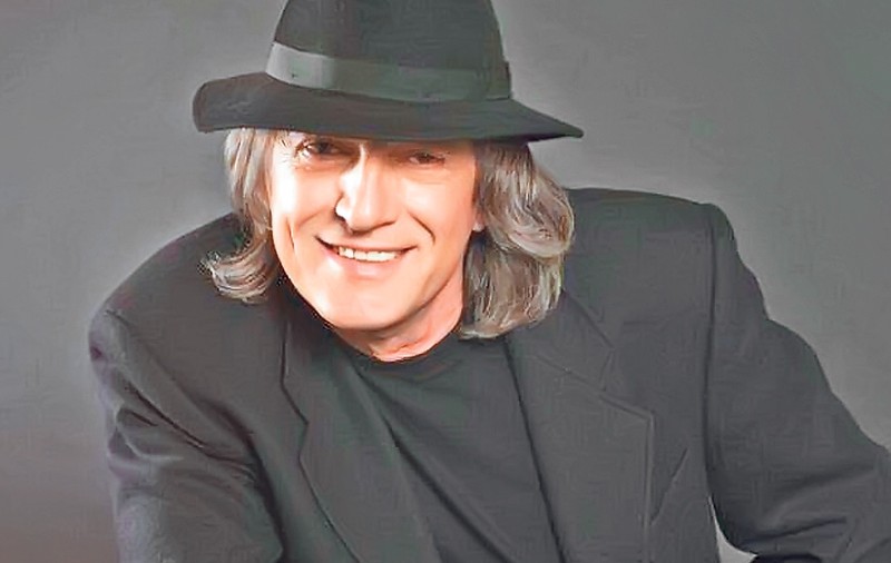 La 68 de ani, Mihai Constantinescu ARATĂ SENZAŢIONAL în COSTUM DE BAIE | FOTO