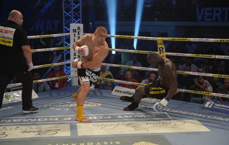 SUPERKOMBAT CONSTANȚA: Cătălin Moroșanu l-a distrus pe gigantul de 2,07 metri / REZULTATE & GALERIE FOTO & VIDEO