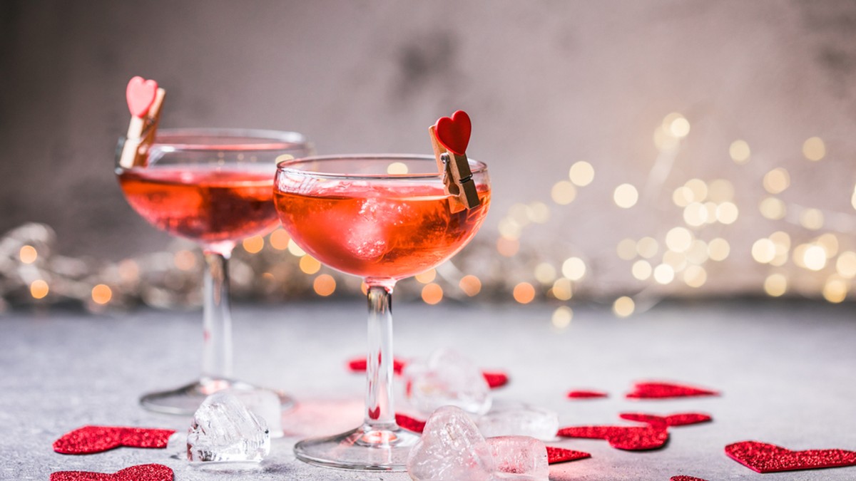 Cocktailuri de Valentine’s Day - rețete de băuturi de pregătit pentru Ziua Îndrăgostiților