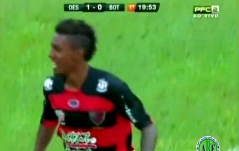 Weekendul blestemat al sportivilor! Un fotbalist brazilian a intrat în convulsii pe teren
