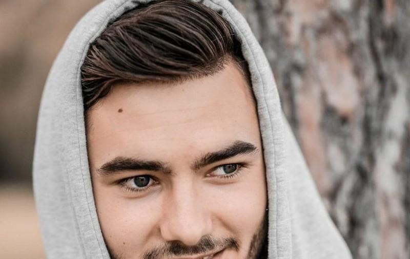 Un tânăr de 18 ani s-a sinucis după ce a părăsit sistemul de protecție socială. ”Un suflet față de care noi toți am eșuat”