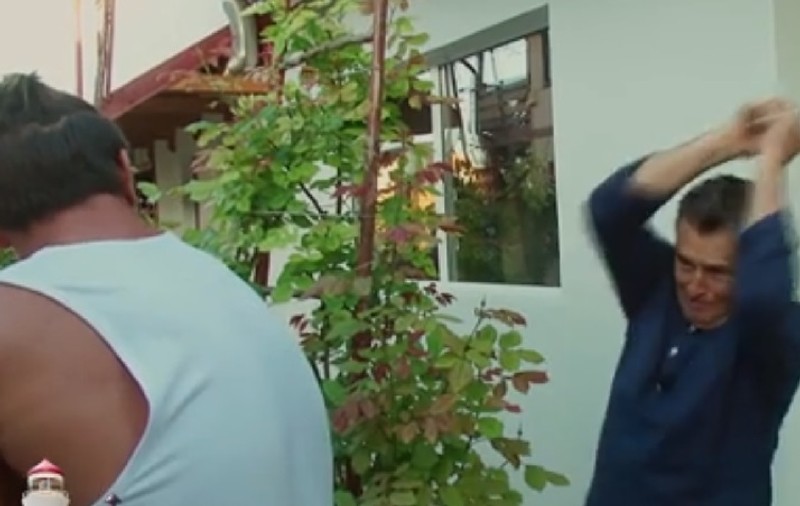 Dorian Popa a fost lovit de Nea Mărin în fața tuturor. Toți au rămas surprinși de gestul lui