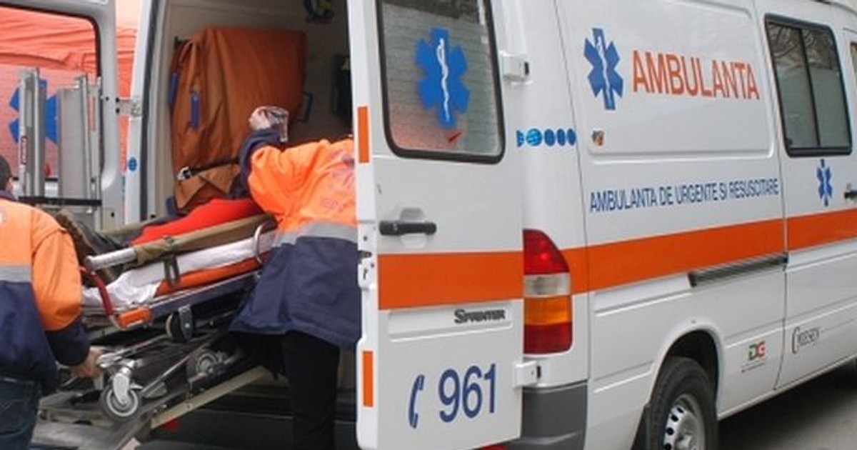 O femeie a fost călcată de un TIR, pe trecerea de pietoni