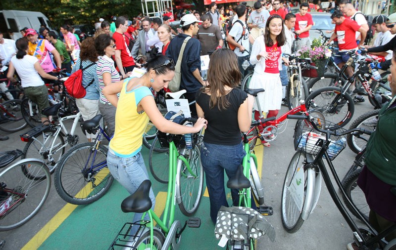 Biciclete "doar cu buletinul", în Herăstrău şi Kiseleff