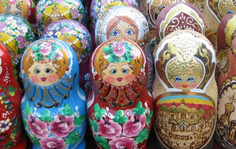 Japonezii fac vrăji cu păpuşile Matrioşka