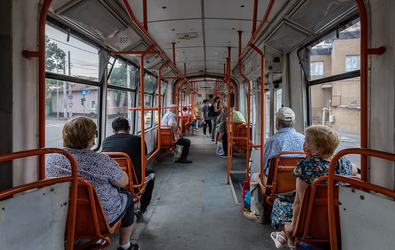 80 de autobuze și tramvaie din București, retrase din circulație de ANPC. „Este totul vechi! Dar de ce este şi murdar?”