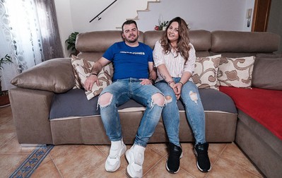 Valentin și Florentina, în apartamentul lor din Palos de la Frontera