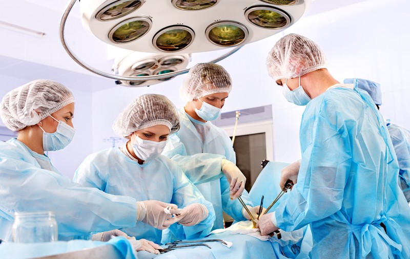 Reguli pentru medicii care folosesc inteligența artificială și telemedicina, incluse în noul Cod de Deontologie Medicală