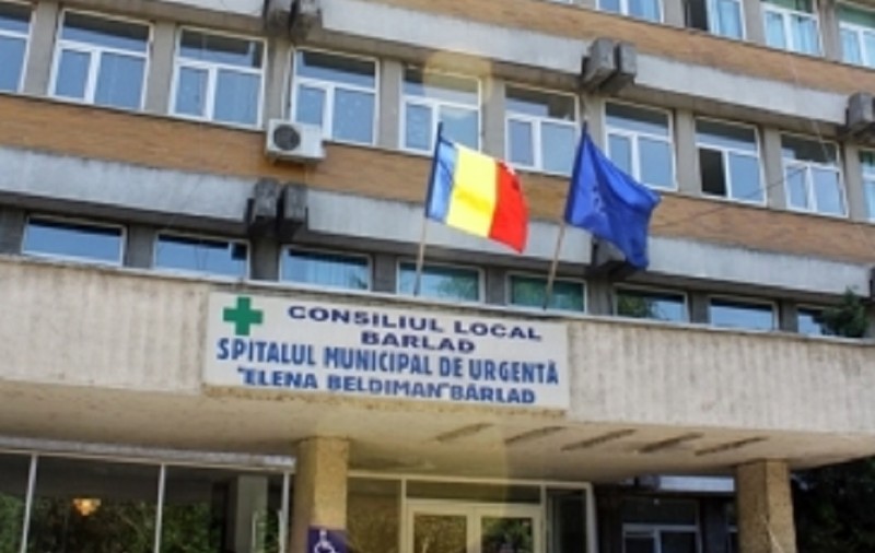 Incident la Spitalul ”Elena Beldiman” din Bârlad. O bătrână infectată cu COVID-19 s-a opus încercărilor rudelor de a o scoate din unitatea medicală