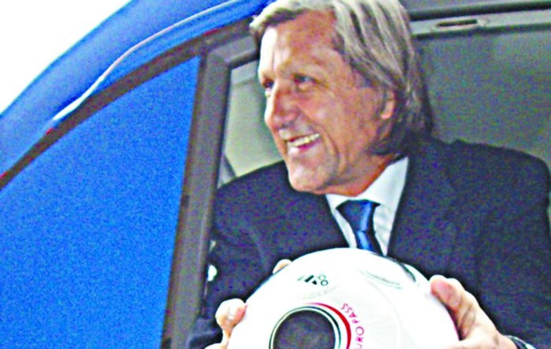 Ilie Năstase: "Francezii sunt prea individualişti"
