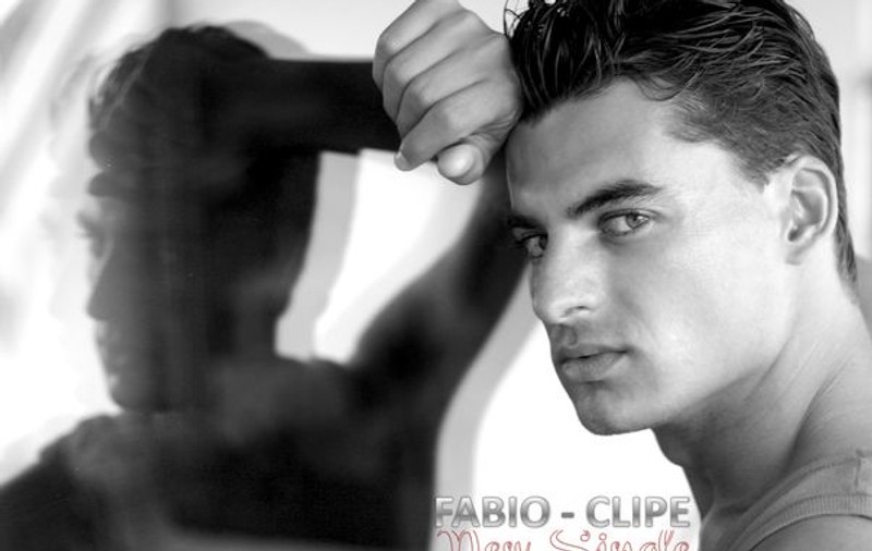 Fabio a lansat "Clipe" în premieră pe Libertatea.ro | AUDIO