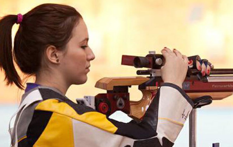 Laura Ilie-Coman, locul doi în finala Cupei Mondiale, la pușcă aer comprimat 10 m