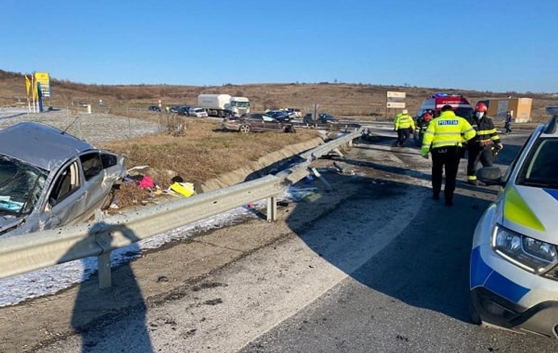 Un tânăr de 19 ani a lăsat o scrisoare de adio, apoi a intrat în plin într-o mașină, cu viteză, la Lugoj