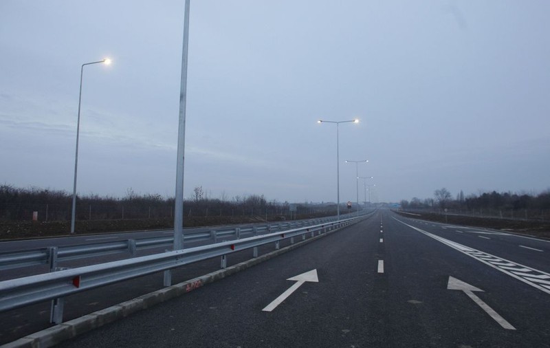 Senatul a votat trei proiecte privind construcţia Autostrăzii București-Brașov, a Autostrăzii Brașov-Bacău și a Autostrăzii Nordului