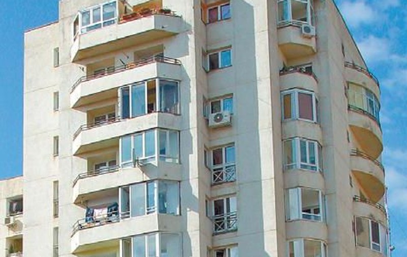 S-au vândut mai puţine case decât anul trecut