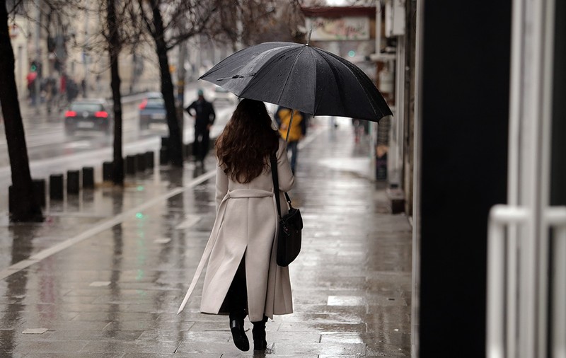 După un weekend călduros, vremea se strică din nou. Meteorologii anunță temperaturi negative