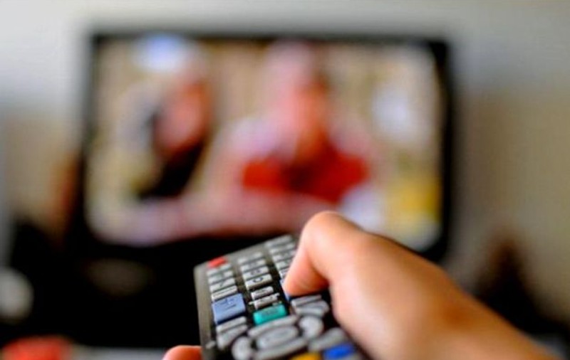 O tânără a fost omorâtă pentru că a refuzat să schimbe canalul la TV
