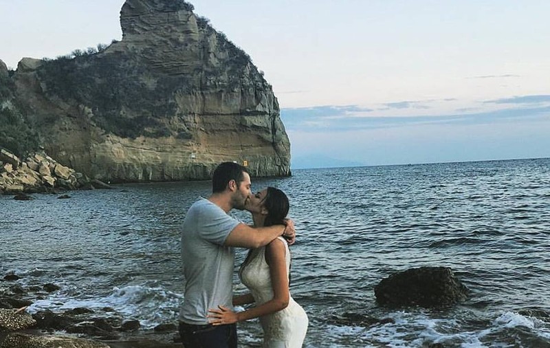 Mădălina Ghenea s-a dat de gol după ce s-a prezentat "doamna Stratan". "Te-ai căsătorit! Să fie într-un ceas bun!"