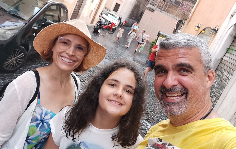 Aurelian Temișan și soția lui, moment romantic la Roma. Ce mesaj a transmis artistul