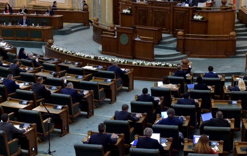 Proiectul privind desfiinţarea Secţiei pentru investigarea infracţiunilor din Justiţie, respins şi în Senat