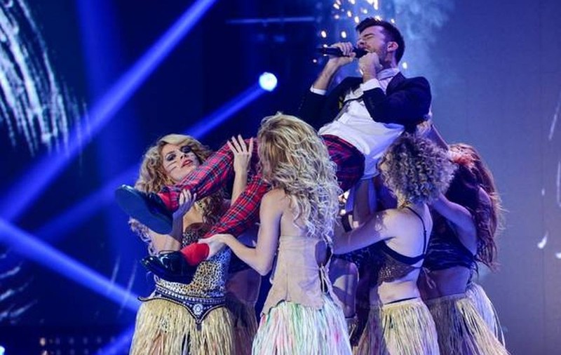 Vezi ce va face câştigătorul de la X Factor cu premiul de 120.000 de euro