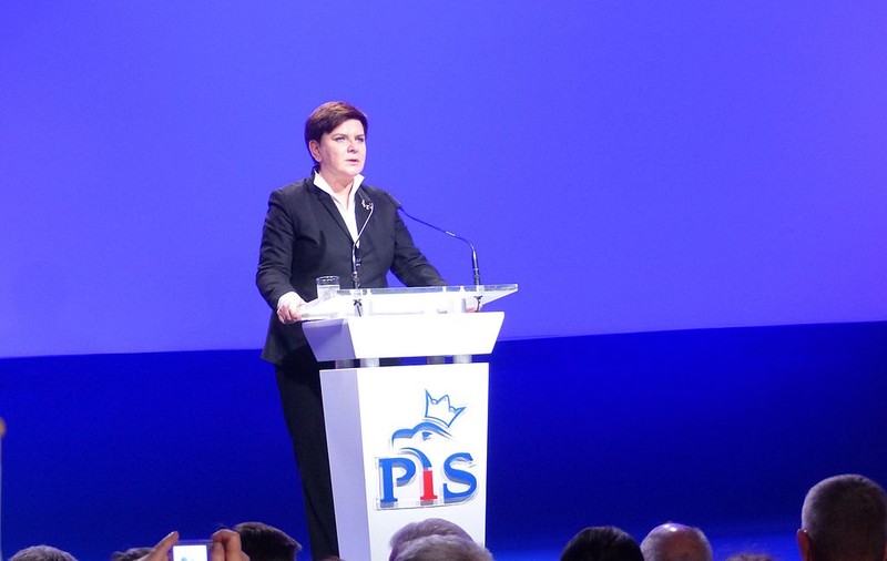 Foștii premieri polonezi se mută la Bruxelles. Șase dintre ei au fost aleși în Parlamentul European