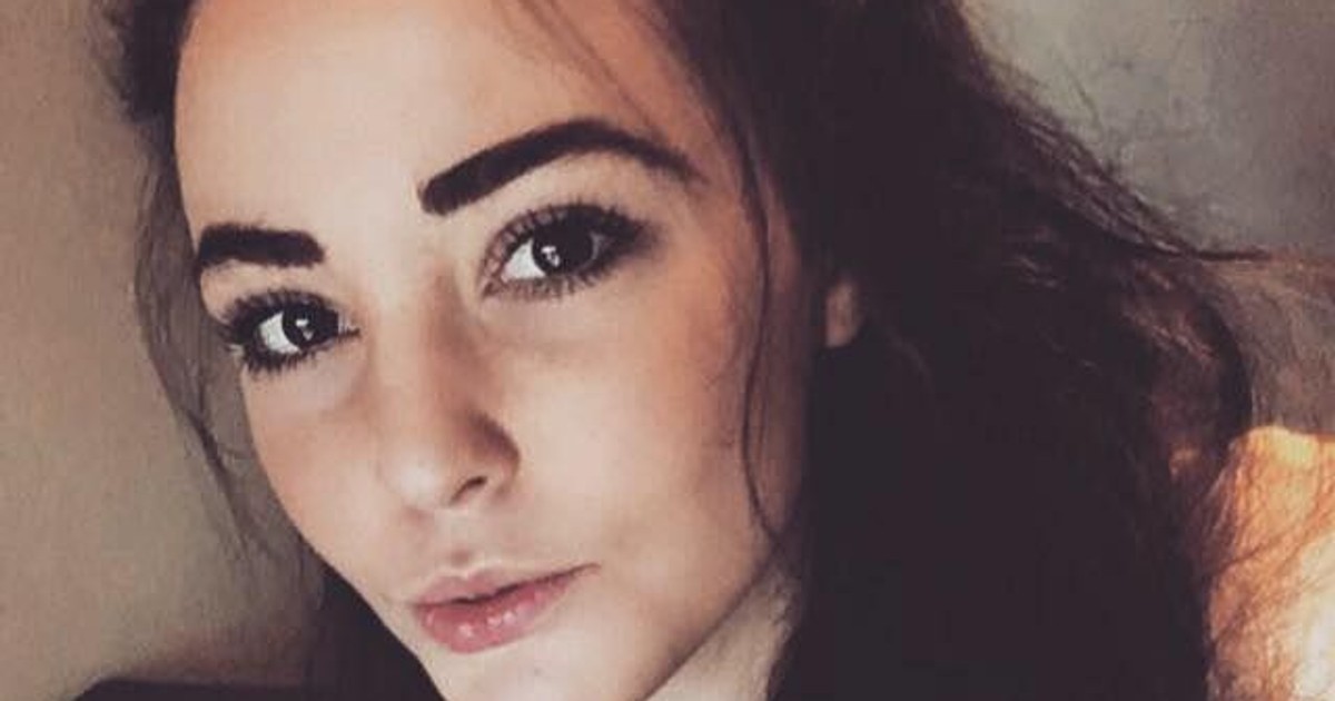 O tânără a murit în timpul unui joc sexual online, sub privirile bărbatului care a plătit-o pentru a-i îndeplini o fantezie periculoasă