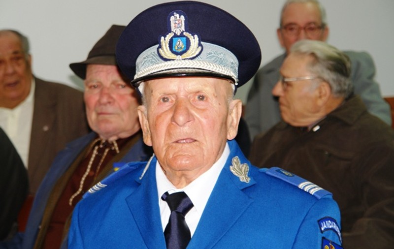 Cel mai bătrân jandarm a murit la 105 ani