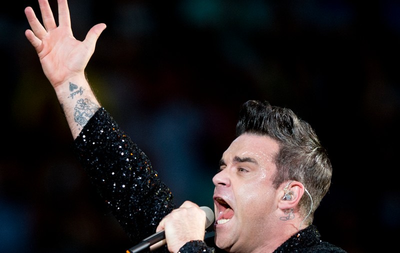 Uau, ce cifre! I-a bătut pe toți! Record de bilete vândute la concertul lui Robbie Williams în România
