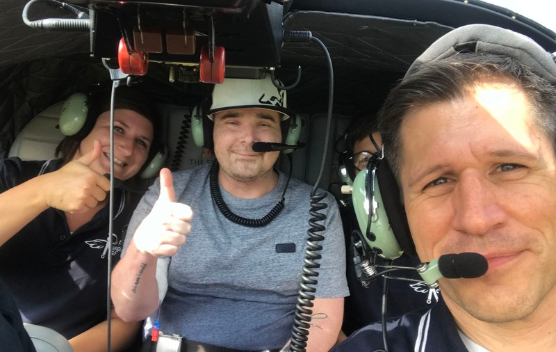 Un bolnav în stadiu terminal a pilotat un elicopter, în Austria: „Ultima dorință și cea mai frumoasă zi din viața mea”