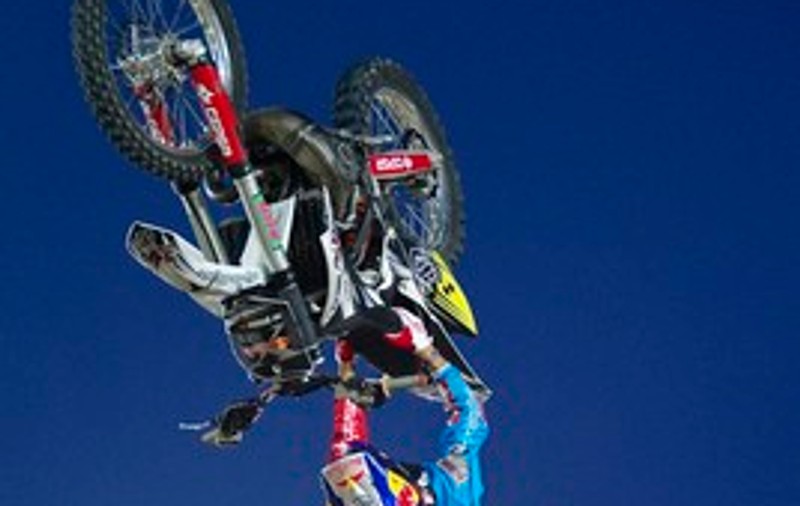 Pregătiţi-vă pentru show-ul motocicliştilor!
