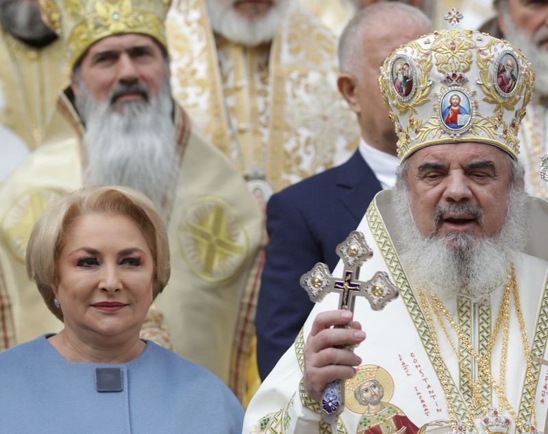 Viorica Dăncilă a participat la slujba dedicată Sf. Dumitru. Pentru ce s-a rugat premierul
