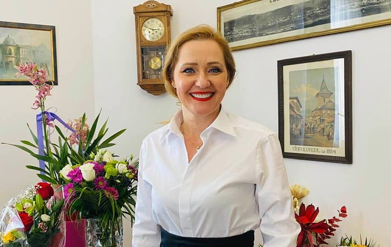 Elena Lasconi, primele declarații despre cununia civilă dintre Alexandra Stan și Emanuel. „Eu știu să țin un secret”