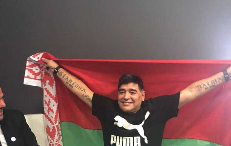 Diego Maradona, la Dinamo Brest. Va fi președintele clubului. Probabil, și antrenorul echipei