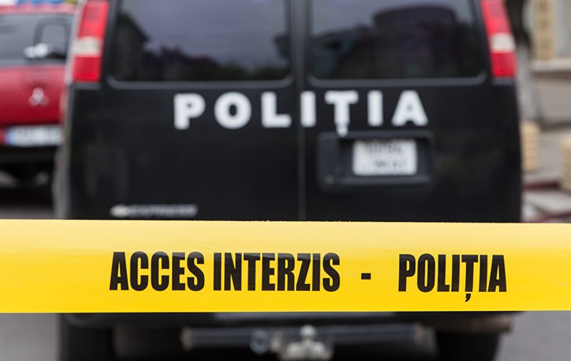 Un bărbat și-a găsit părinții morți în casă. Mama era spânzurată de pat. Unde a fost găsit tatăl